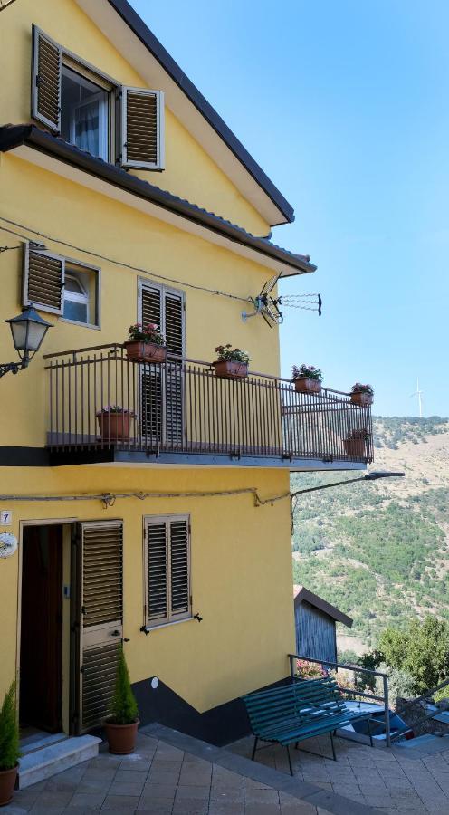 Отель Casa Santa Rita / Locazione Turistica Sicilia / Санта-Доменика-Виттория Экстерьер фото